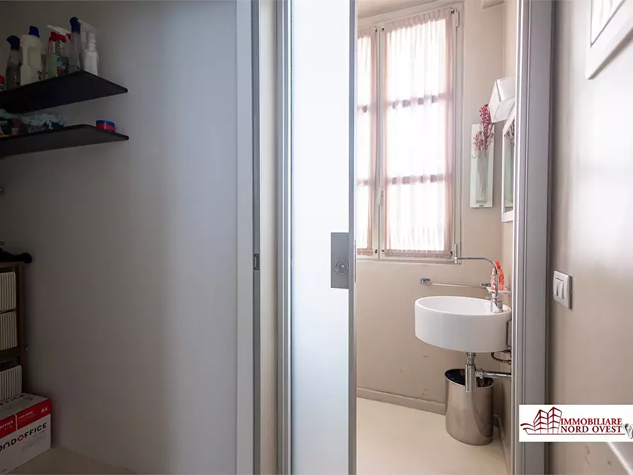 Immagine 7 di Appartamento in vendita  snc a Milano