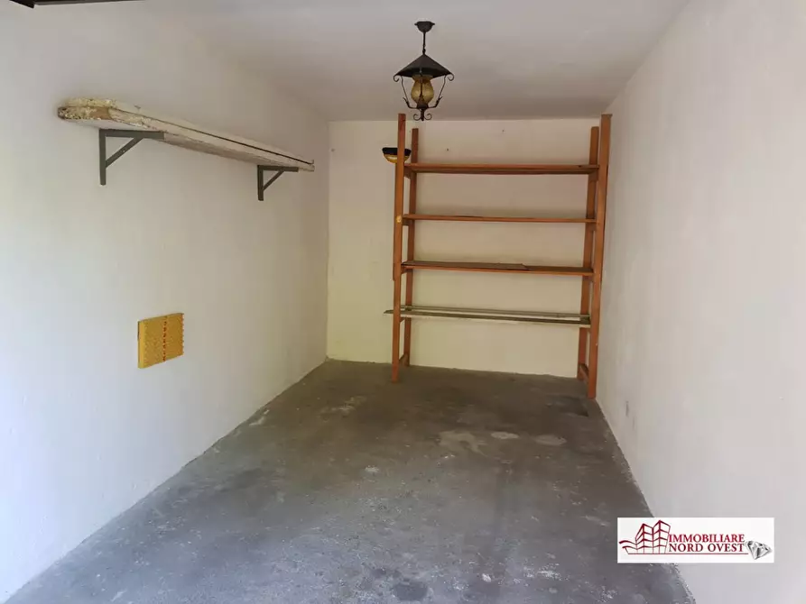 Immagine 6 di Garage in vendita  a Sedriano