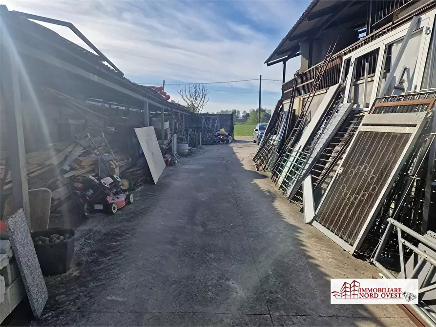 Immagine 9 di Capannone industriale in vendita  snc a Settimo Milanese