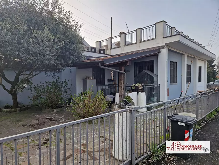 Immagine 1 di Capannone industriale in vendita  snc a Settimo Milanese