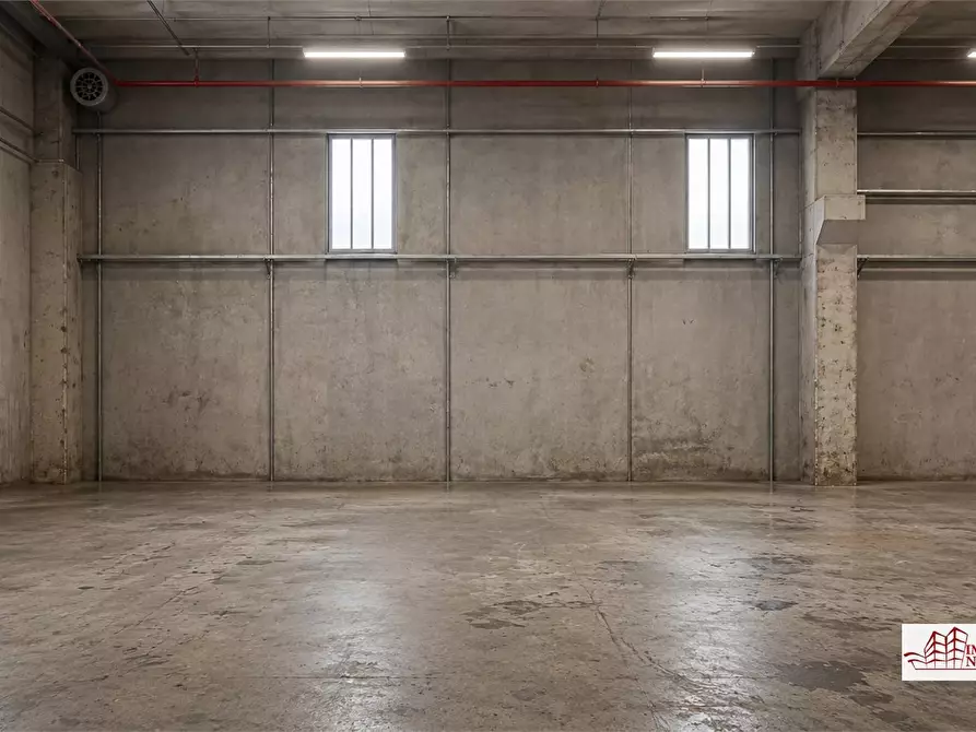 Immagine 2 di Capannone industriale in vendita  snc a Cornaredo