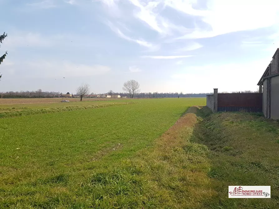 Immagine 1 di Terreno in vendita  a Corbetta