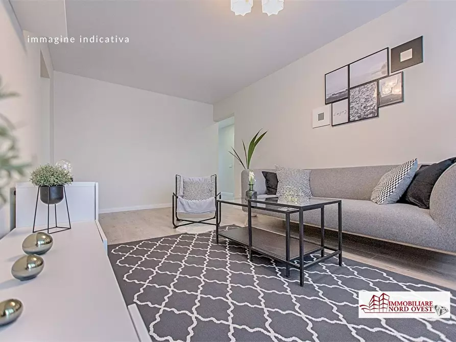 Immagine 4 di Villa in vendita  snc a Corbetta