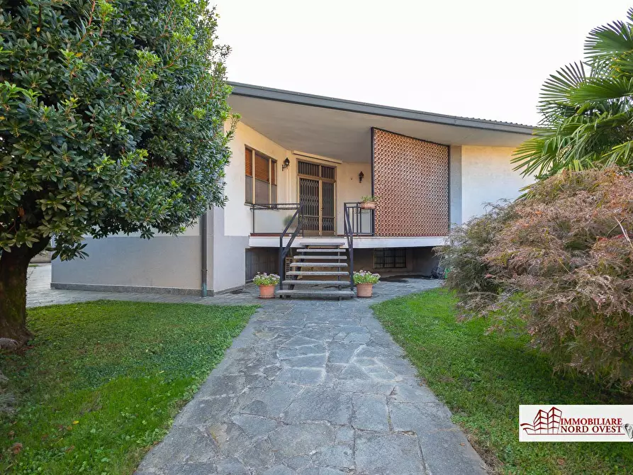 Immagine 1 di Villa in vendita  15 a Albairate