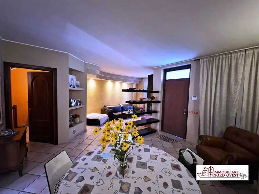 Immagine 1 di Villa in vendita  3/5 a Robecco Sul Naviglio