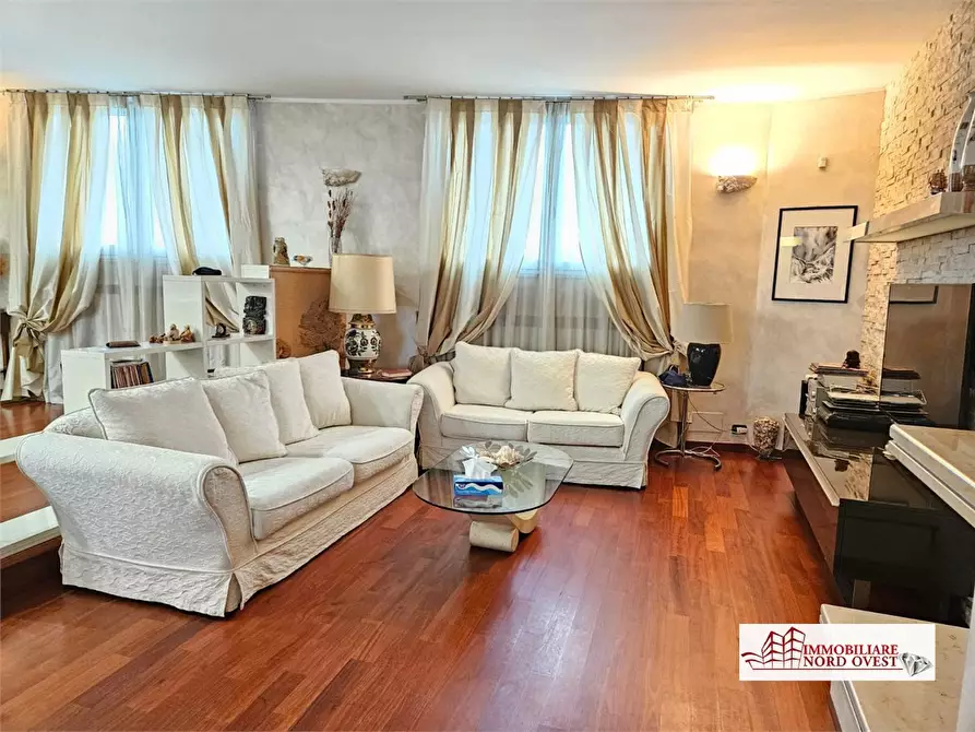 Immagine 4 di Villa in vendita  11 a Sedriano