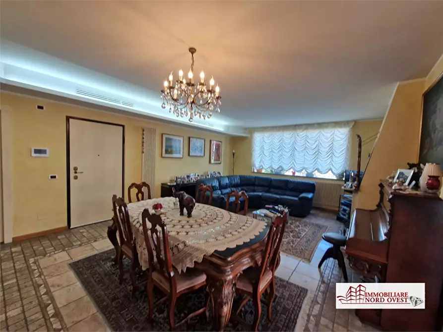 Immagine 7 di Villa in vendita  9 a Cornaredo