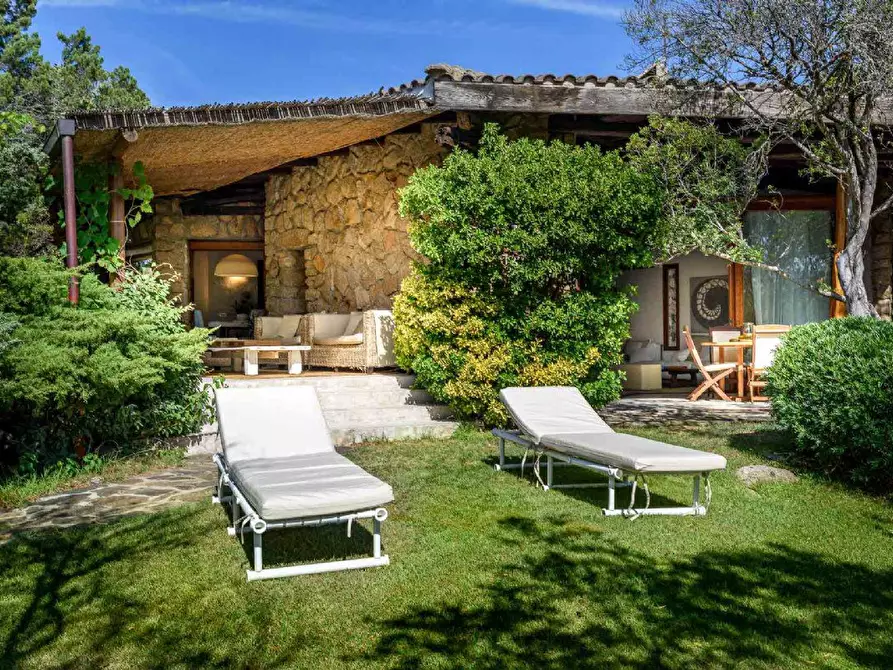 Immagine 5 di Villa in affitto  a Arzachena