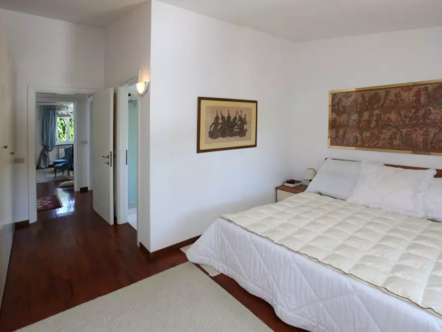Immagine 5 di Villa in vendita  a Campagnano Di Roma