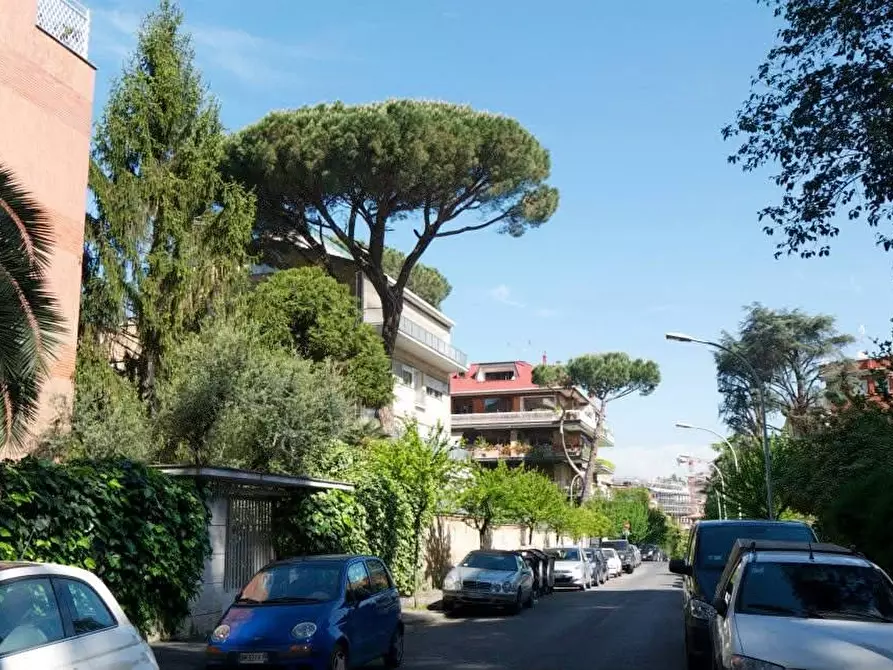 Immagine 3 di Appartamento in affitto  a Roma