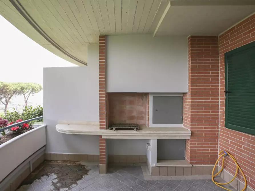 Immagine 10 di Appartamento in vendita  a Roma