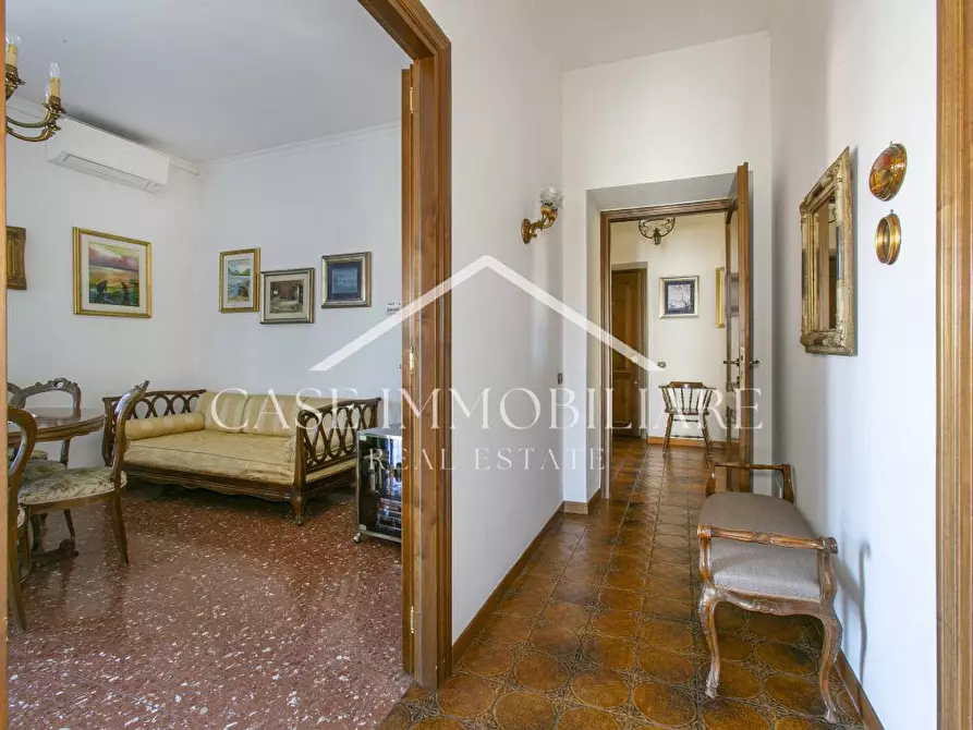 Immagine 5 di Appartamento in vendita  a Roma