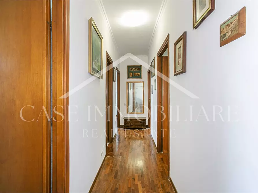 Immagine 4 di Appartamento in vendita  a Roma