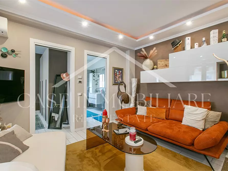 Immagine 2 di Appartamento in vendita  a Roma