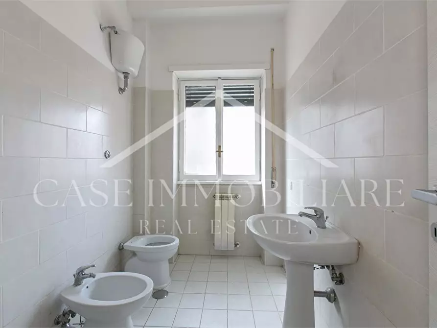 Immagine 4 di Appartamento in vendita  a Roma