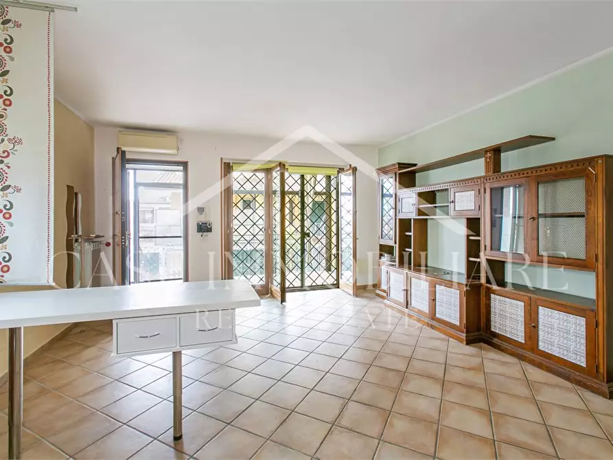 Immagine 9 di Appartamento in vendita  720 a Roma