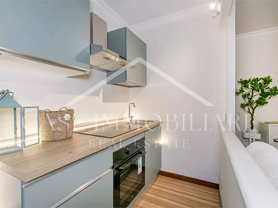 Immagine 8 di Appartamento in vendita  212 a Roma