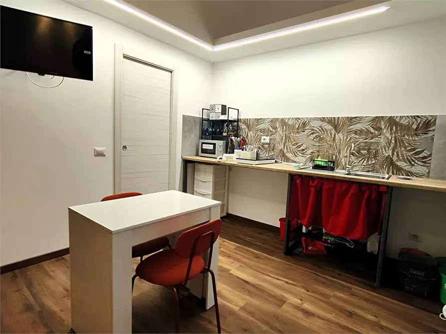 Immagine 4 di Appartamento in affitto  10 a Napoli