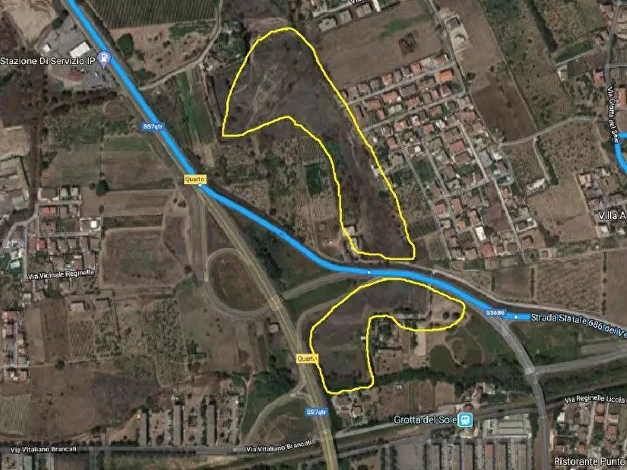 Immagine 2 di Terreno in vendita  a Giugliano In Campania