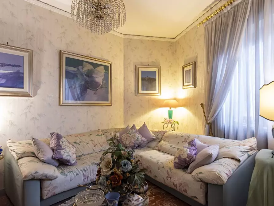 Immagine 3 di Appartamento in vendita  35 a Napoli