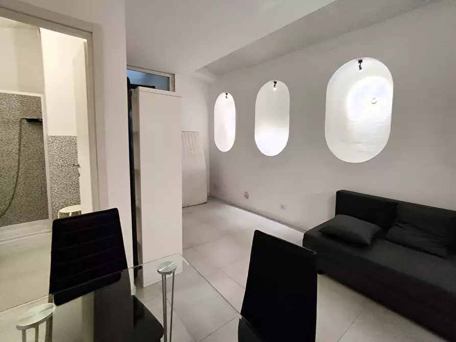 Immagine 3 di Appartamento in vendita  6 a Napoli