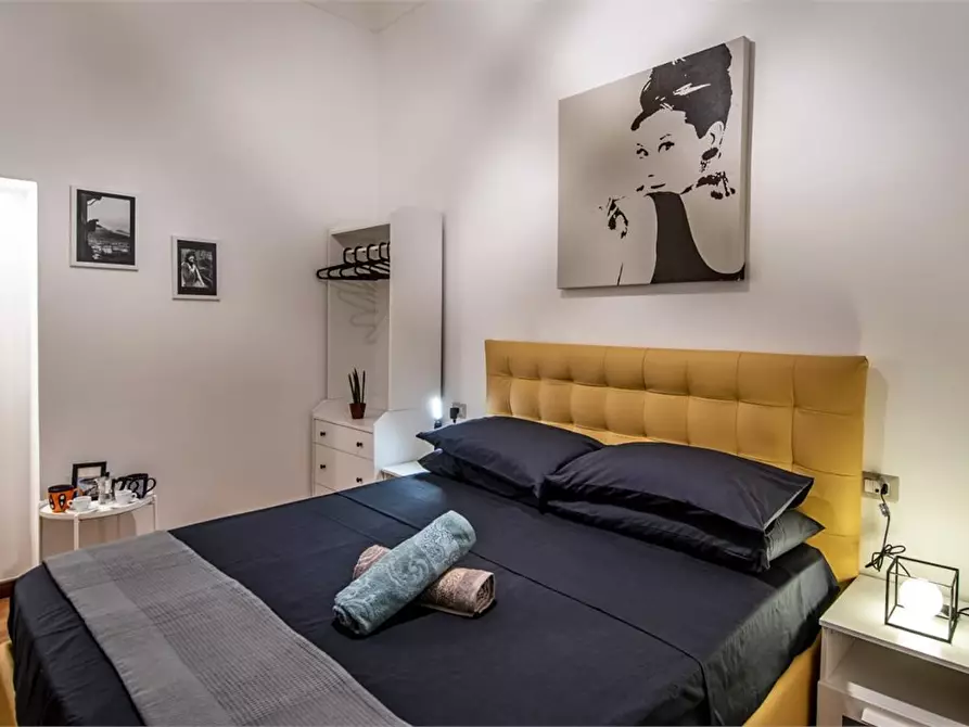 Immagine 1 di Appartamento in vendita  257 a Napoli