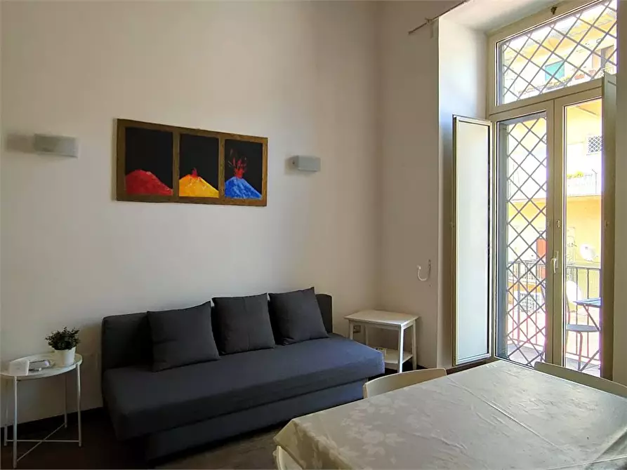 Immagine 9 di Appartamento in vendita  257 a Napoli