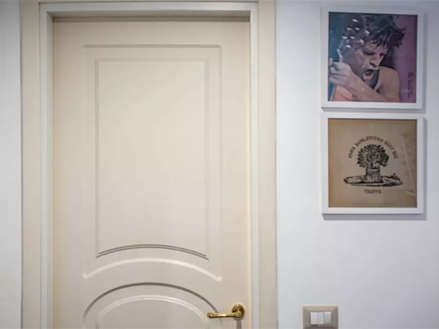 Immagine 3 di Appartamento in vendita  257 a Napoli