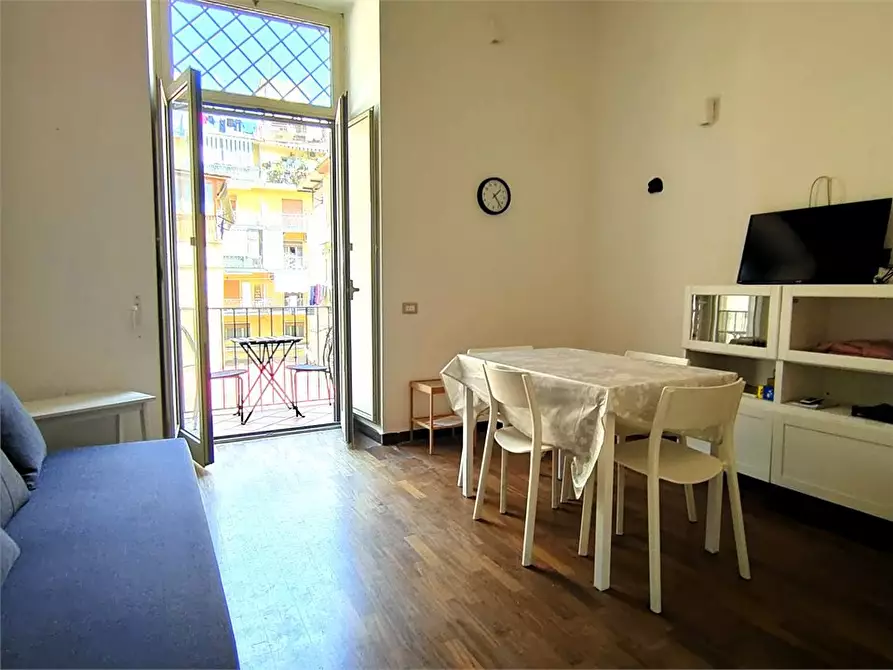 Immagine 10 di Appartamento in vendita  257 a Napoli