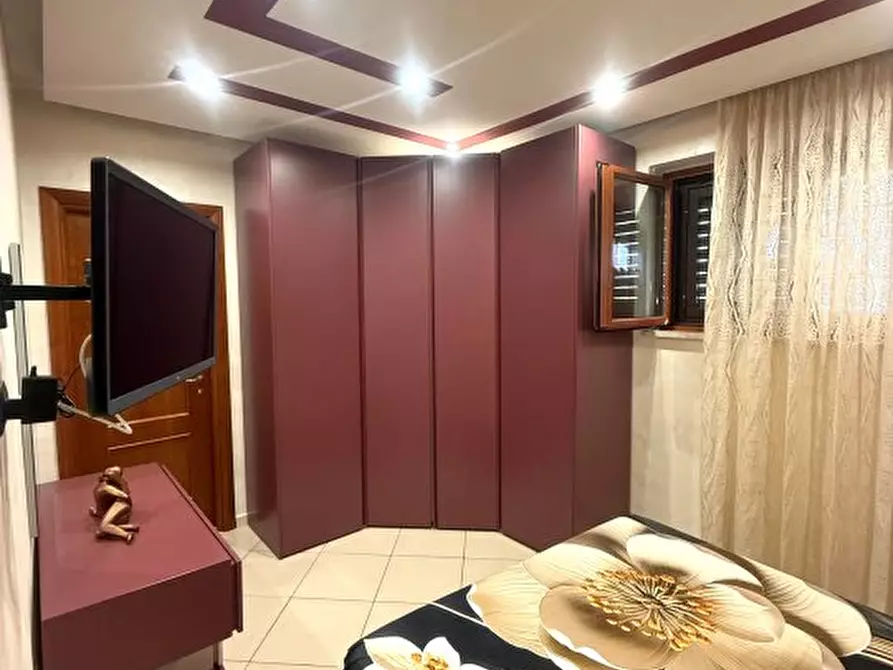 Immagine 9 di Appartamento in vendita  a Casoria
