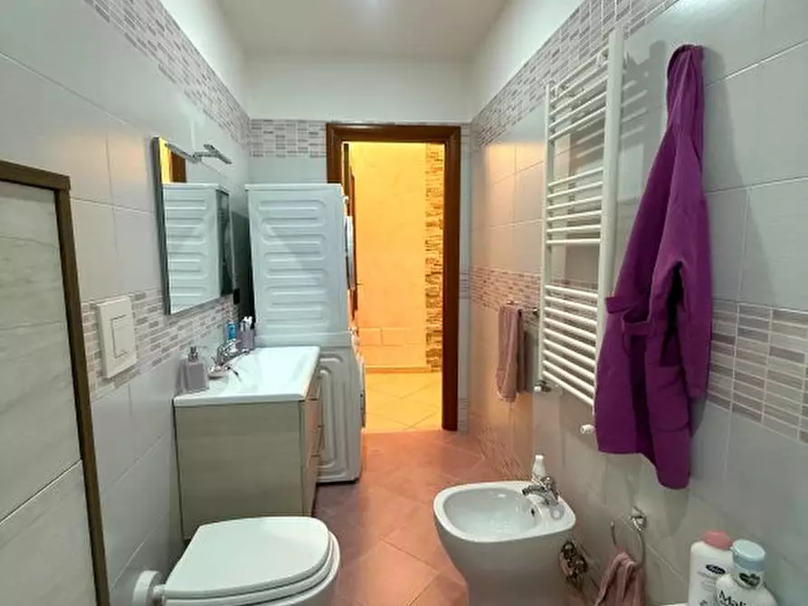 Immagine 8 di Appartamento in vendita  a Casoria