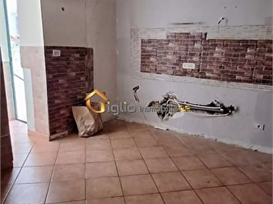 Immagine 10 di Appartamento in vendita  3 a Napoli