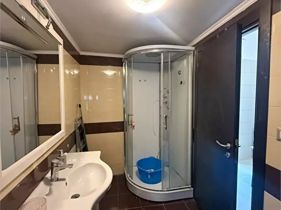 Immagine 3 di Appartamento in vendita  69 a Napoli