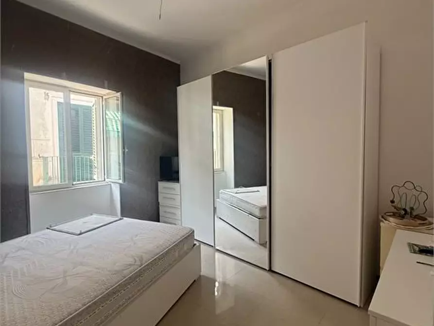 Immagine 5 di Appartamento in vendita  69 a Napoli