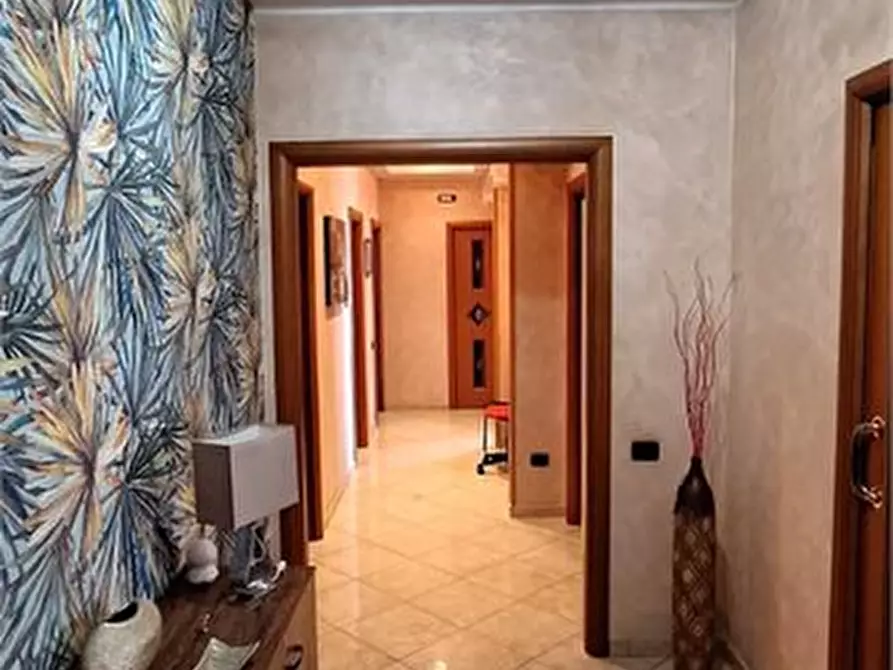 Immagine 1 di Appartamento in vendita  a Casoria