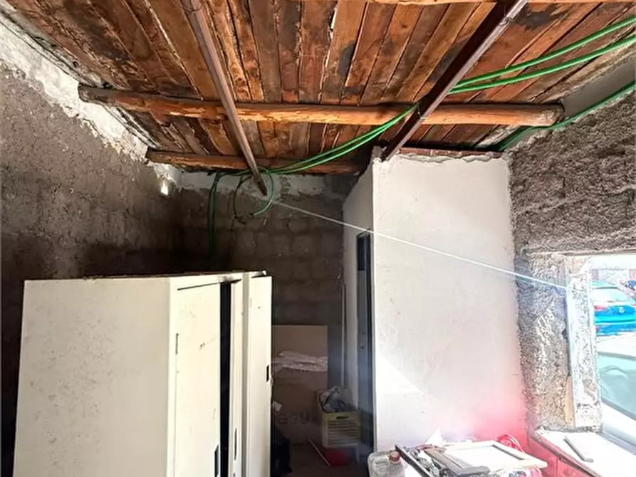 Immagine 6 di Magazzino in vendita  a Afragola