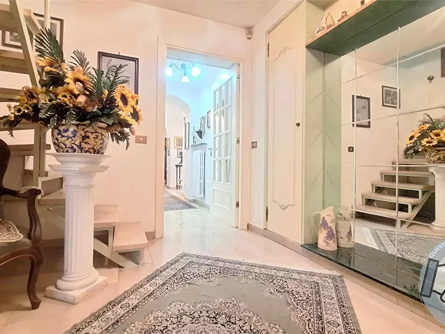 Immagine 4 di Appartamento in vendita  31 a Napoli