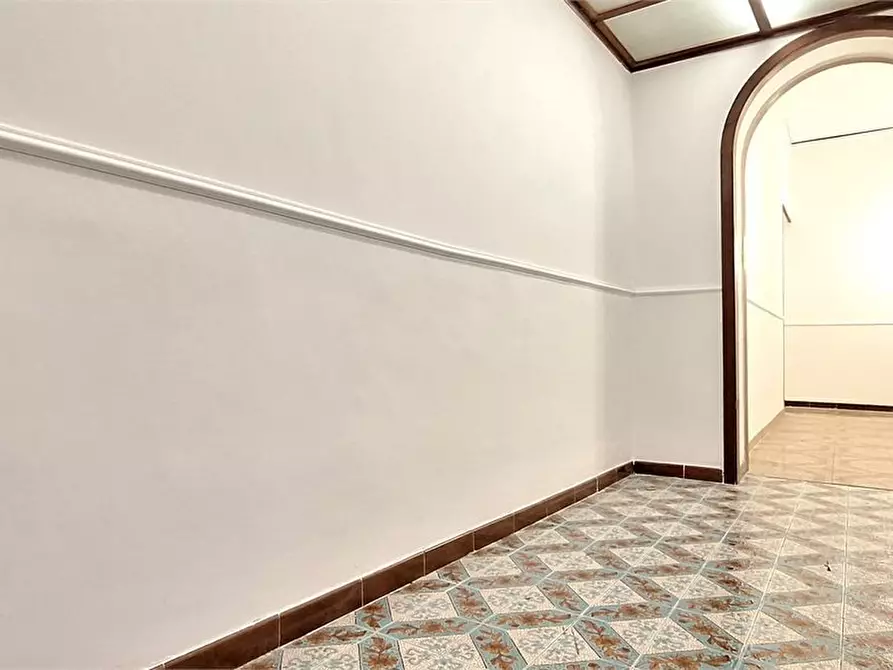 Immagine 6 di Appartamento in vendita  24 a Napoli