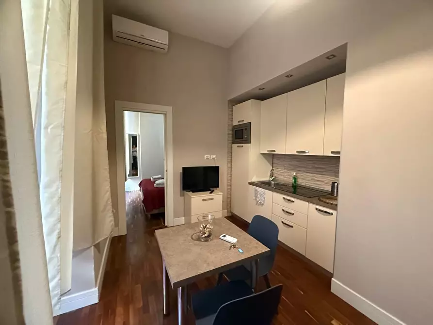 Immagine 6 di Appartamento in affitto  a Napoli