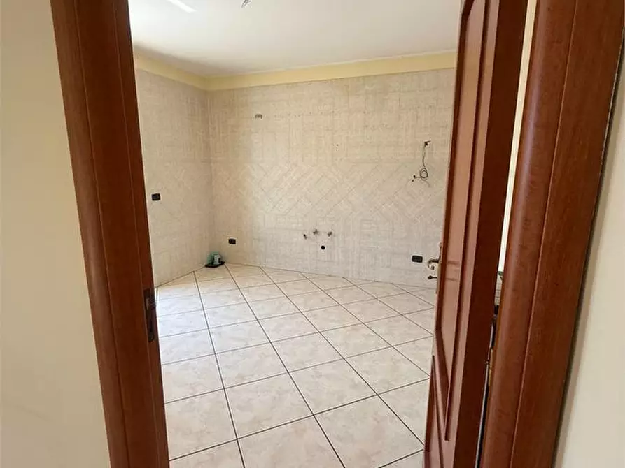 Immagine 10 di Appartamento in affitto  a Acerra