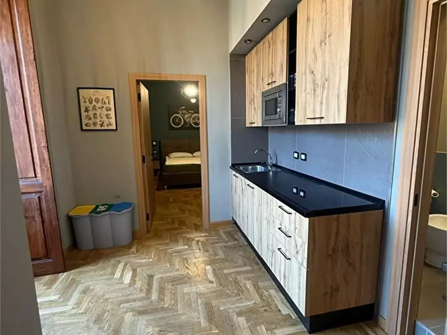 Immagine 5 di Appartamento in affitto  a Napoli