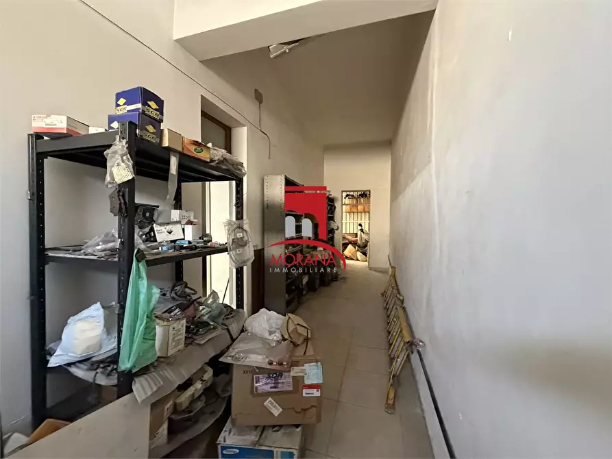 Immagine 2 di Negozio in vendita  26-28 a Trapani