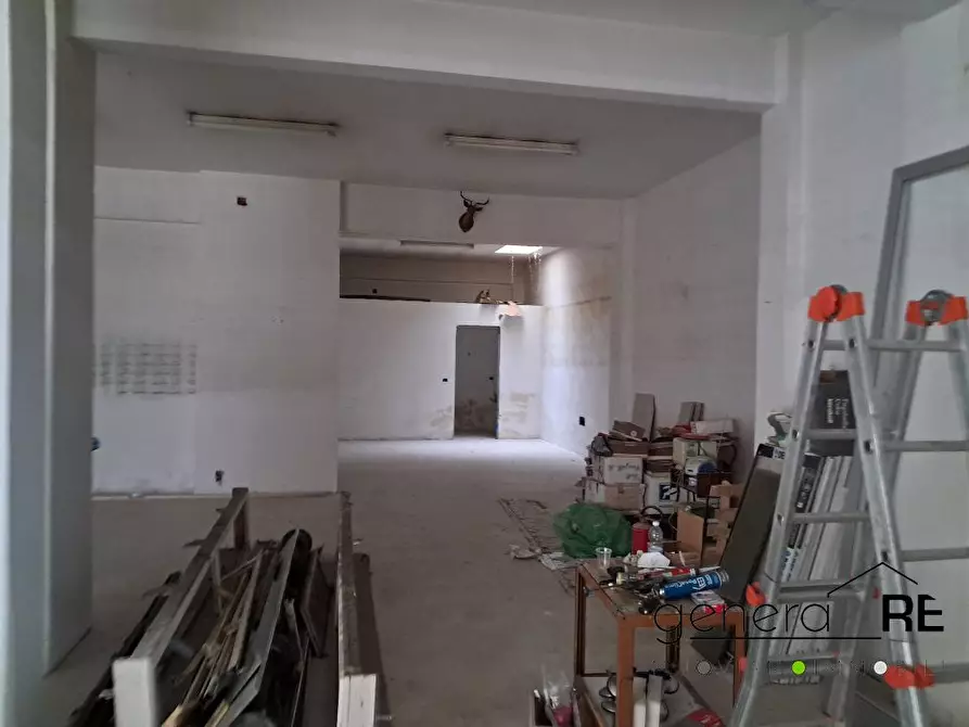 Immagine 7 di Negozio in affitto  a Pescara