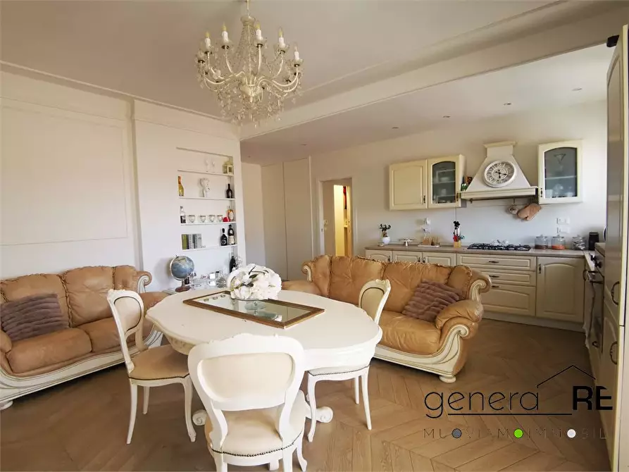 Immagine 2 di Appartamento in vendita  65 a Pescara