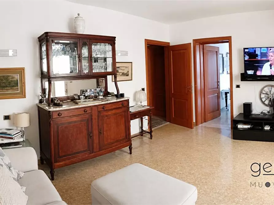 Immagine 6 di Appartamento in vendita  a Pescara