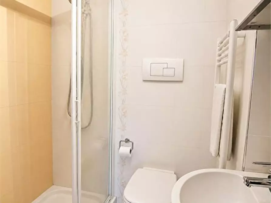 Immagine 8 di Appartamento in vendita  a Pescara