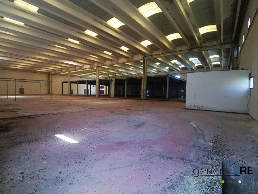 Immagine 9 di Capannone industriale in vendita  a Colonnella