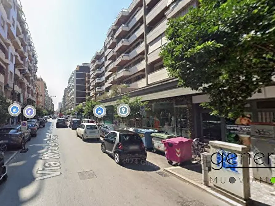 Immagine 1 di Garage in vendita  a Pescara