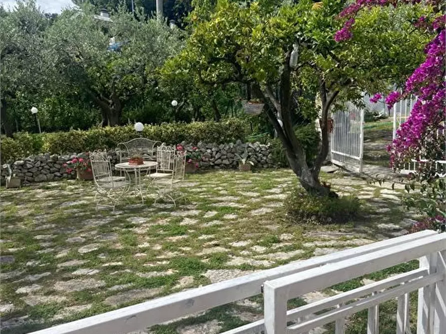 Immagine 4 di Villa in vendita  a San Vito Chietino