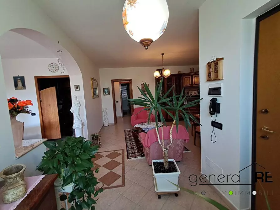 Immagine 9 di Villa in vendita  a Castilenti